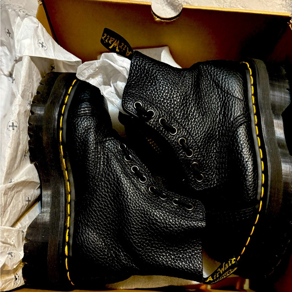 Dr. Martens Sinclair platform Black Boots